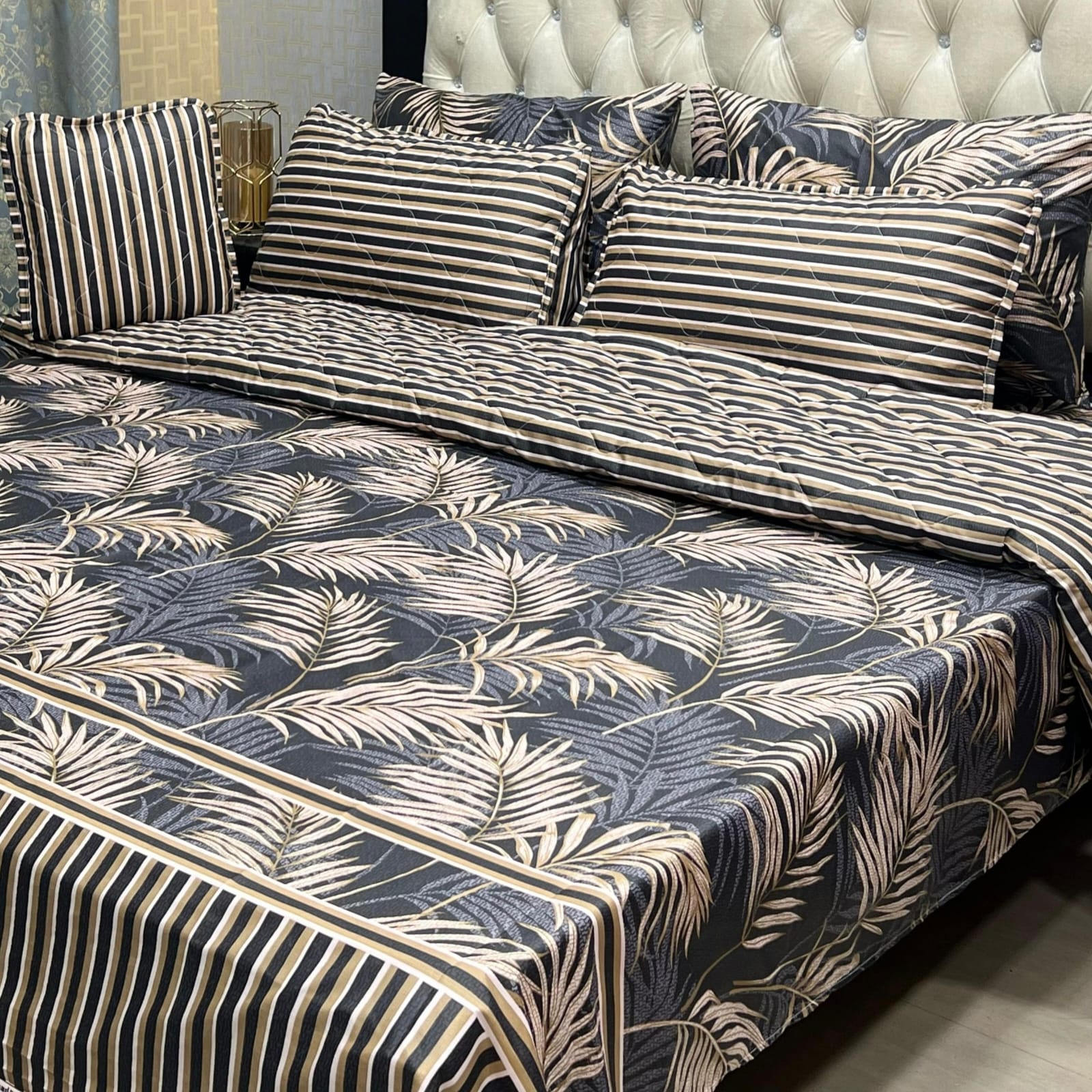 7-Piece Master Bedroom Comforter Set Quilted