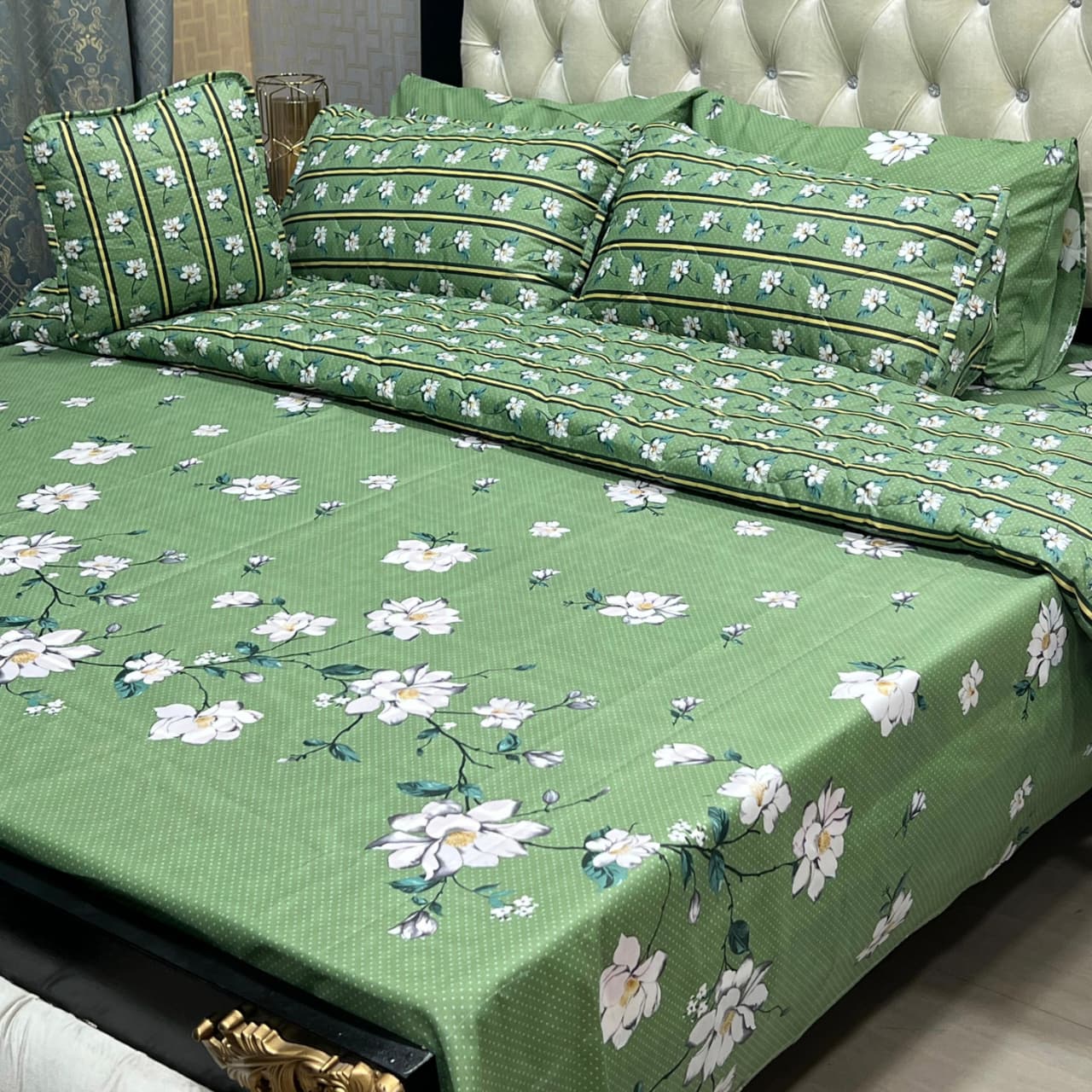 7-Piece Stylish Quilted Bedding Set - King Size