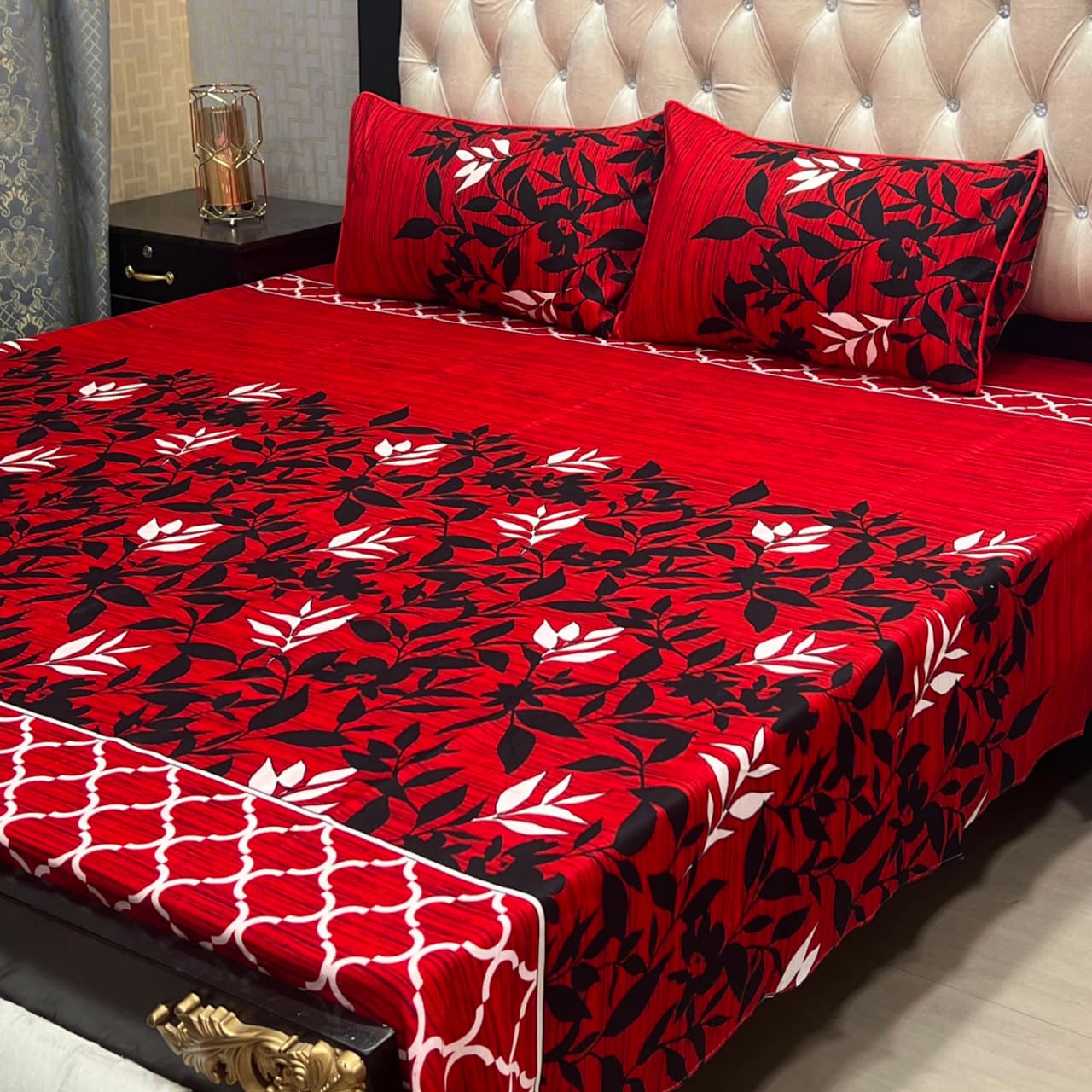 Designer Bed Sheet with Matching Pillow Covers